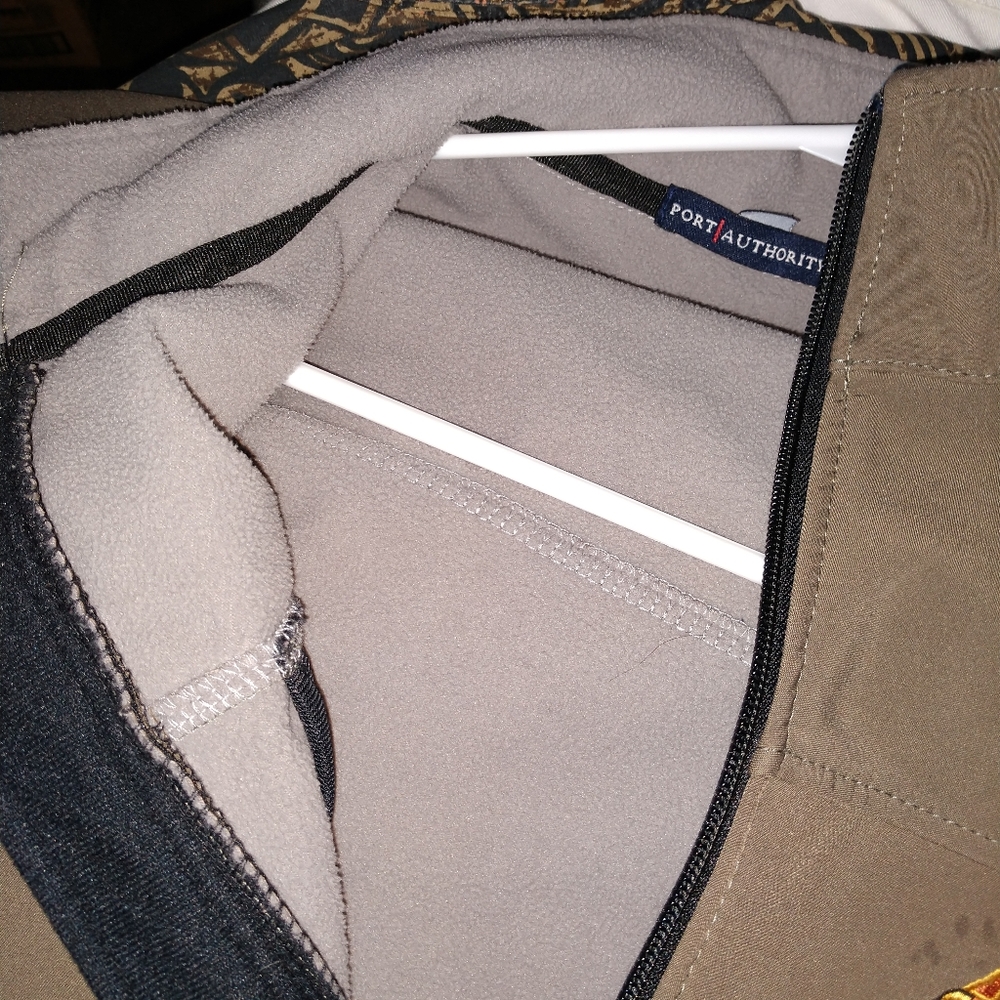 Jacket - Picture 5 of 6
